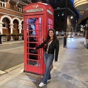 Meet your Posher, Allison